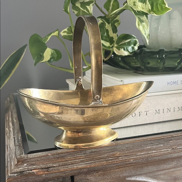 Vintage Brass Decorative Bowl with handle - Picture 1 of 6